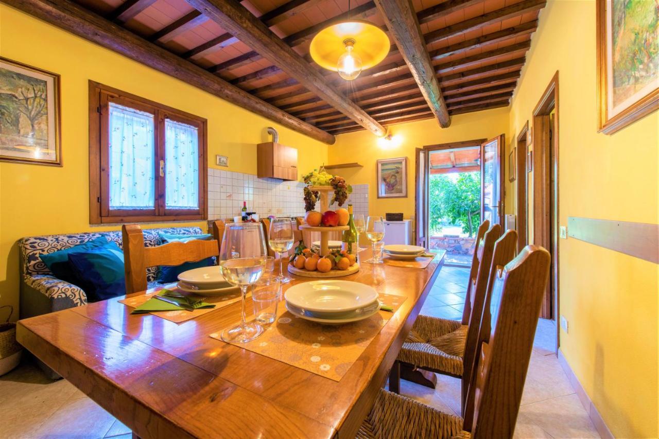 Hostly - Country House Donoratico - Only For Families Villa Esterno foto