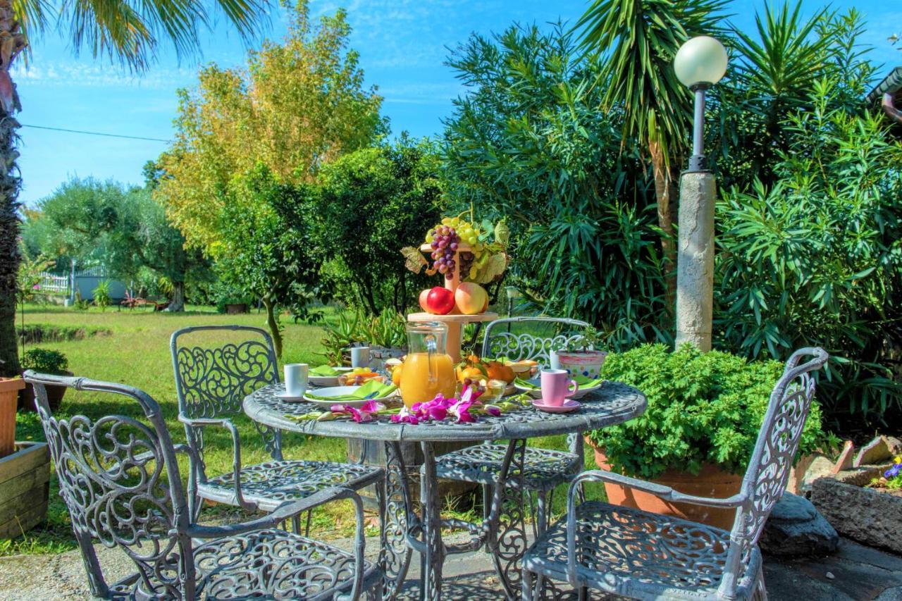 Hostly - Country House Donoratico - Only For Families Esterno foto